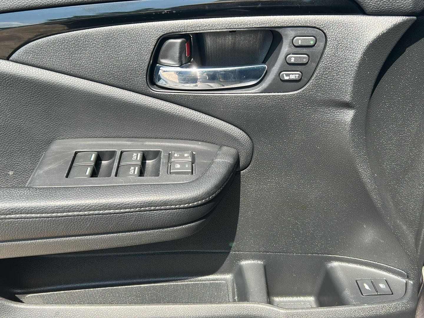 Used 2019 Honda Pilot Elite image 9