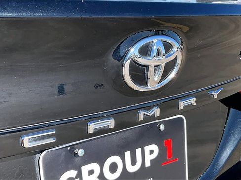 Used 2022 Toyota Camry LE image 30