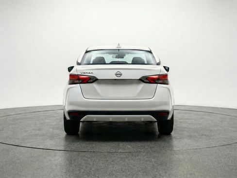 Used 2025 Nissan Versa SV FWD image 7
