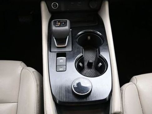 Used 2023 Nissan Rogue SL AWD/4WD image 16
