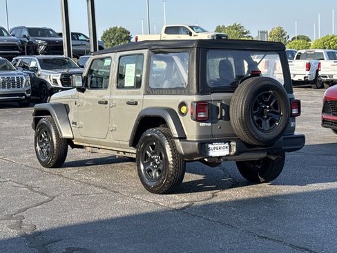 Used 2023 Jeep Wrangler Unlimited Sport AWD/4WD image 9
