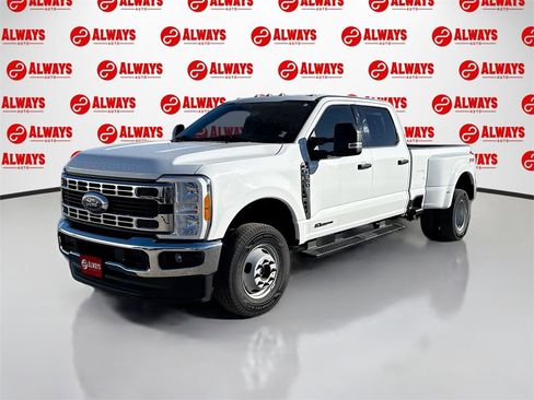 Used 2023 Ford F350 XLT w/ FX4 Off-Road Package image 1