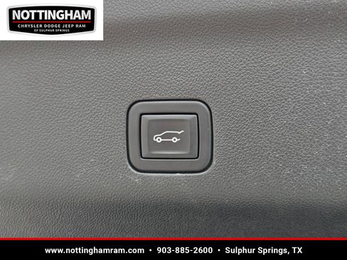 Used 2024 GMC Yukon SLT image 10