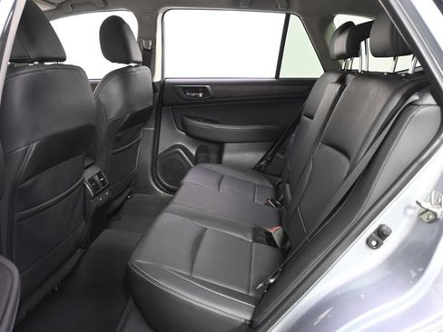 Used 2017 Subaru Outback 2.5i Limited AWD/4WD image 21