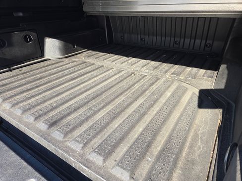 Used 2022 Hyundai Santa Cruz SEL Premium image 34