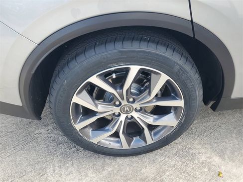 Used 2023 Acura MDX FWD w/ Technology Package image 9