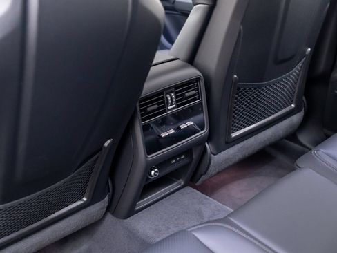 New 2026 Porsche Cayenne AWD/4WD image 18