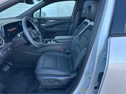 Used 2024 Chevrolet Blazer EV LT AWD/4WD image 10