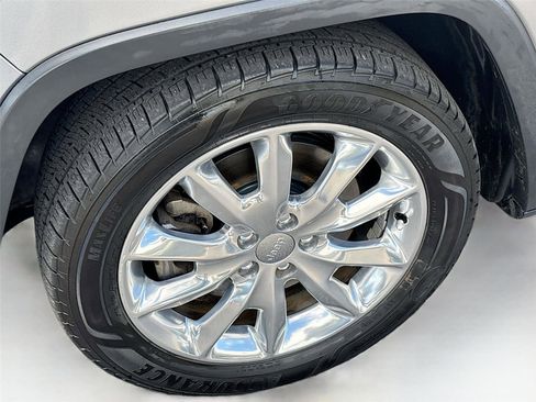 Used 2015 Jeep Cherokee Limited w/ Trailer Tow Group image 21