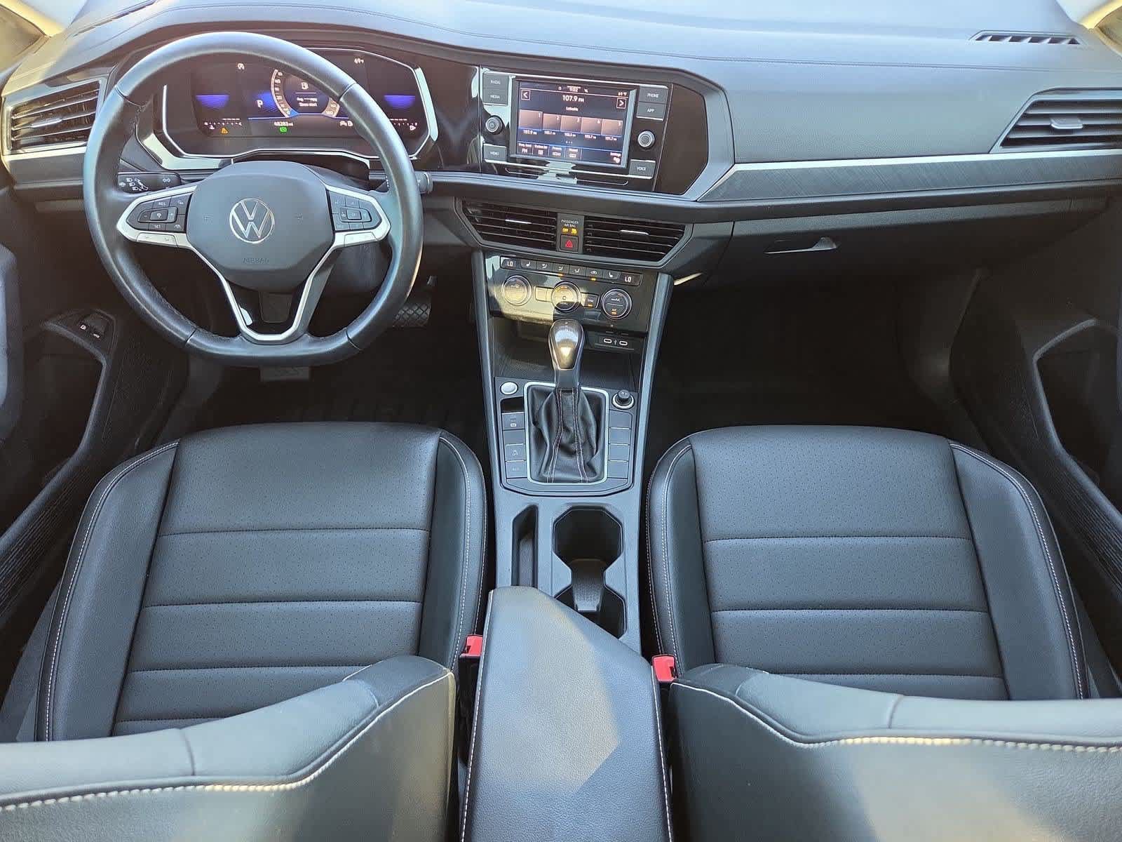 Used 2024 Volkswagen Jetta SE w/ Panoramic Sunroof Package FWD image 15