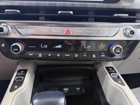 Used 2023 Kia Telluride SX Prestige AWD/4WD image 26
