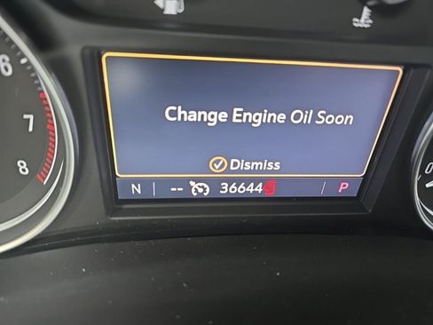 Used 2020 Buick Enclave Premium w/ Sun and Sites Package FWD image 14