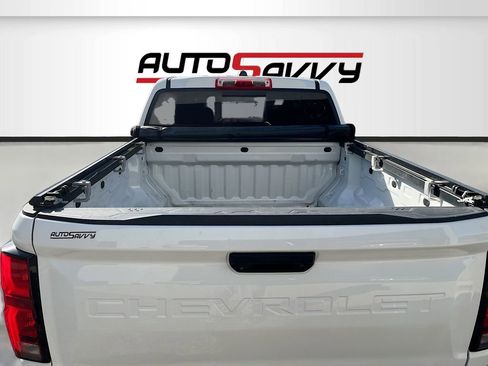 Used 2024 Chevrolet Colorado Z71 w/ Z71 Convenience Package 2 AWD/4WD image 26