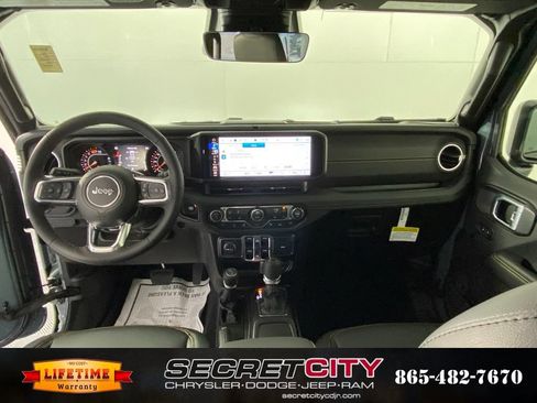 New 2026 Jeep Wrangler Unlimited Sahara AWD/4WD image 29