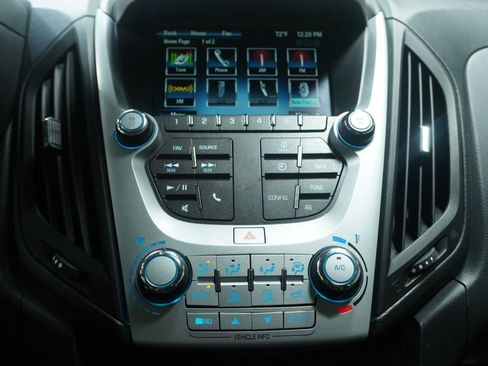 Used 2017 Chevrolet Equinox LS image 15