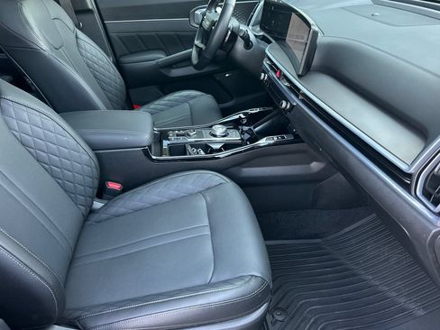 Certified 2026 Kia Sorento SX Prestige AWD/4WD image 16