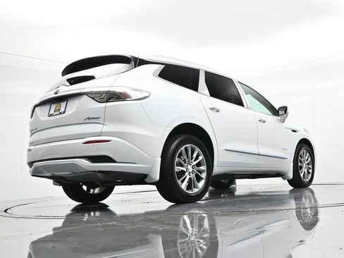 Used 2022 Buick Enclave Avenir w/ Avenir Technology Package AWD/4WD image 24