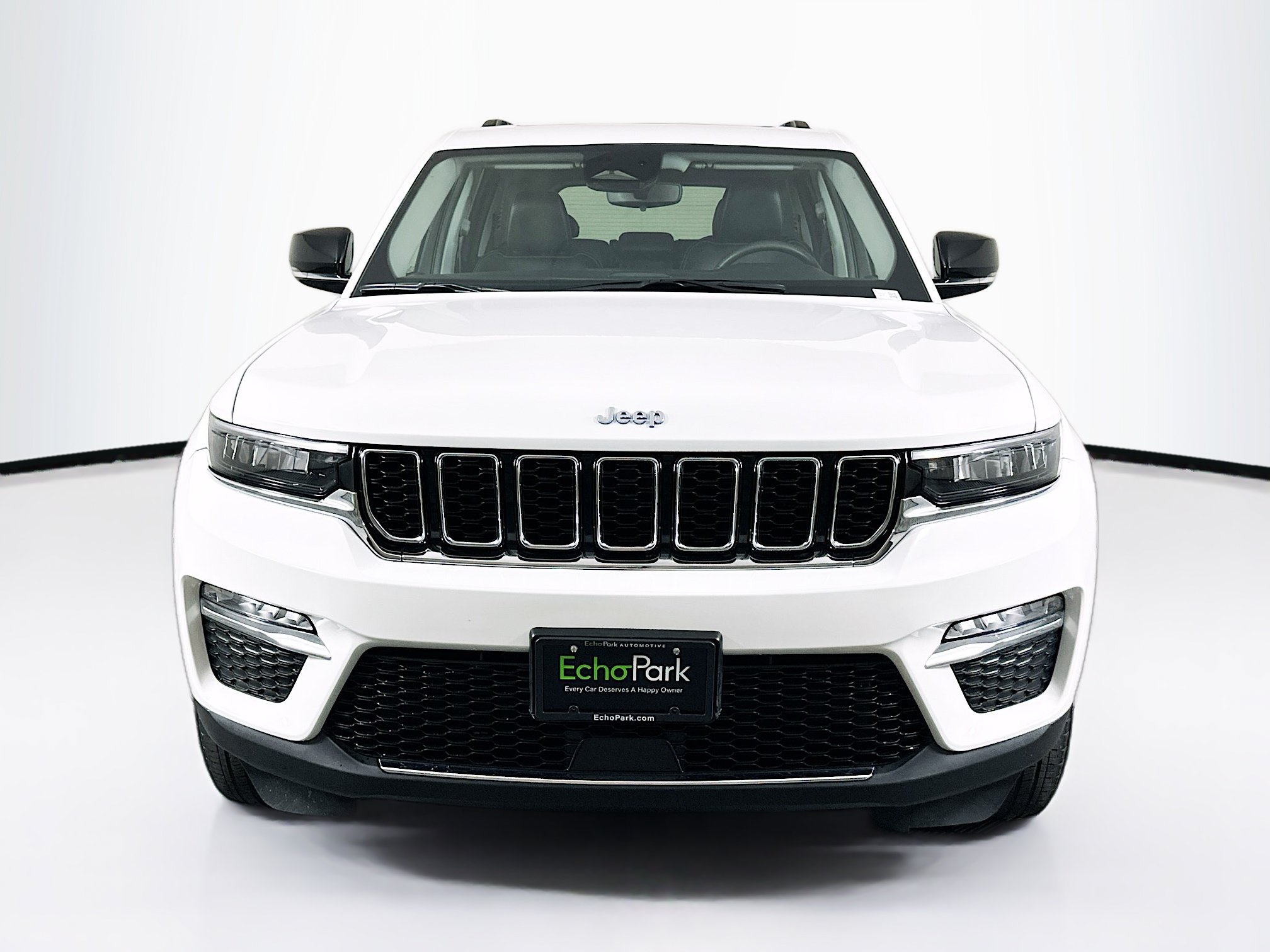 Used 2023 Jeep Grand Cherokee 4WD 4xe image 2
