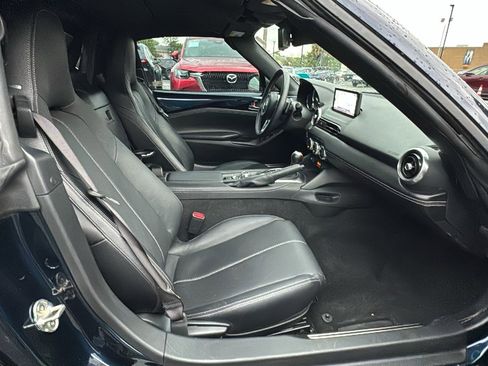 Used 2025 MAZDA MX-5 Miata RF Grand Touring RWD image 17