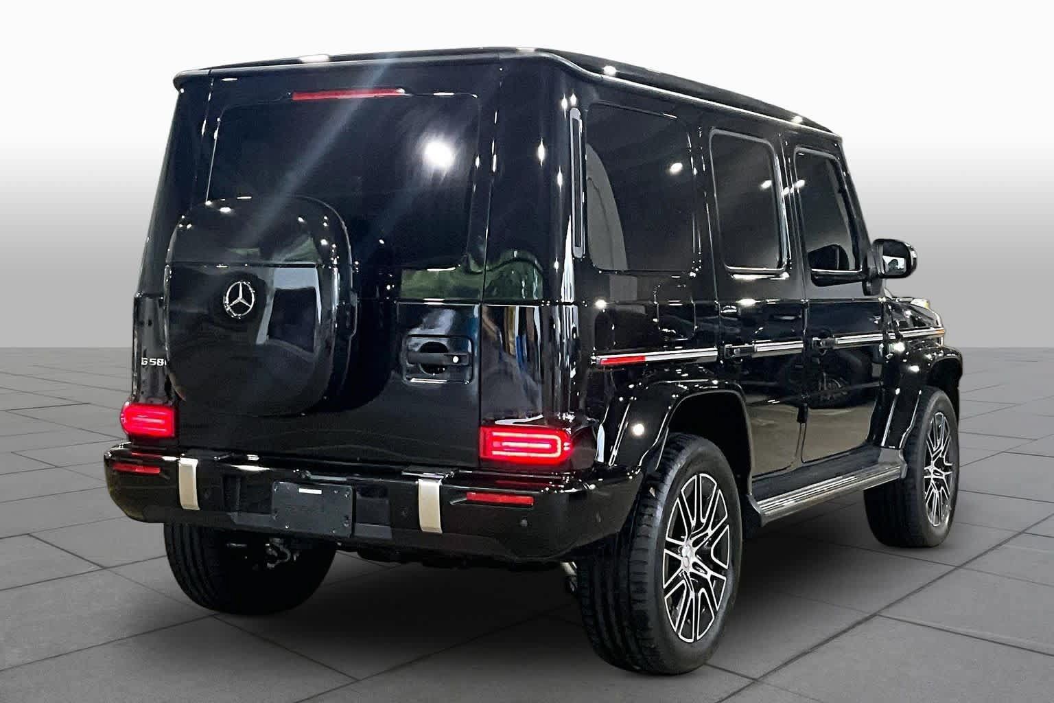 Certified 2025 Mercedes-Benz G 580 w/ EQ Technology image 11