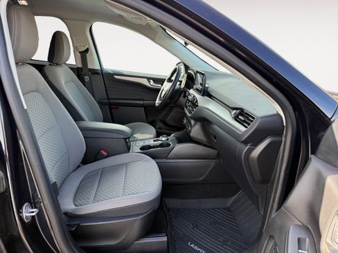 Used 2021 Ford Escape SE w/ SE Sport Appearance Package FWD image 18