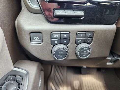 New 2025 Chevrolet Silverado 3500 LTZ w/ LTZ Plus Package AWD/4WD image 20