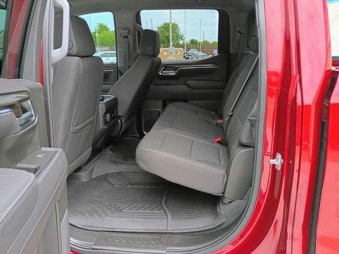 Used 2025 Chevrolet Silverado 1500 LT Trail Boss w/ Convenience Package II AWD/4WD image 10