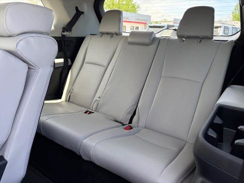 New 2026 Toyota Grand Highlander AWD Hybrid image 10