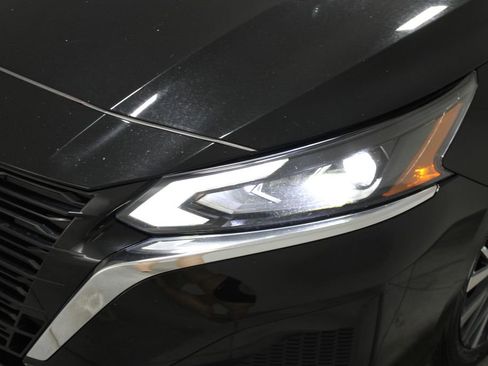 Used 2024 Nissan Altima 2.5 SV image 51
