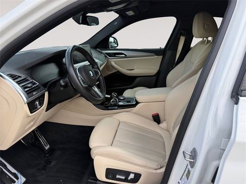 Used 2022 BMW X4 xDrive30i w/ M Sport Package image 9