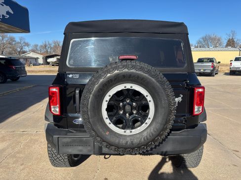 Used 2023 Ford Bronco Big Bend w/ Sasquatch Package image 4