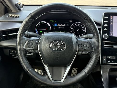 Used 2021 Toyota Avalon XSE image 27