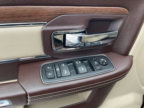 Used 2015 RAM 1500 Laramie w/ Convenience Group image 27