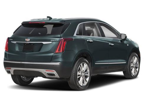 Used 2023 Cadillac XT5 Premium Luxury image 2