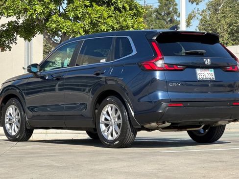 Certified 2023 Honda CR-V EX-L image 3