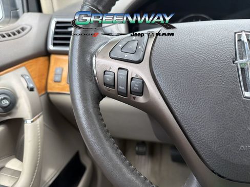 Used 2013 Lincoln MKX FWD image 22