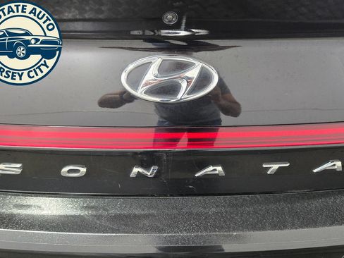 Used 2021 Hyundai Sonata Limited FWD image 32