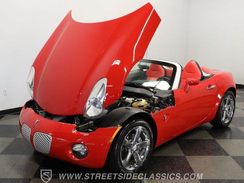 Used 2007 Pontiac Solstice Convertible w/ Preferred Package image 29