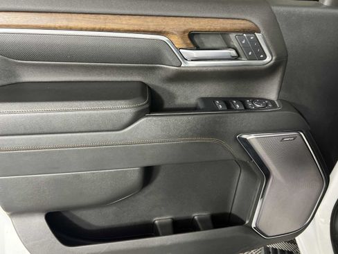 Used 2024 Chevrolet Silverado 2500 High Country w/ LPO, Dark Essentials Package AWD/4WD image 10