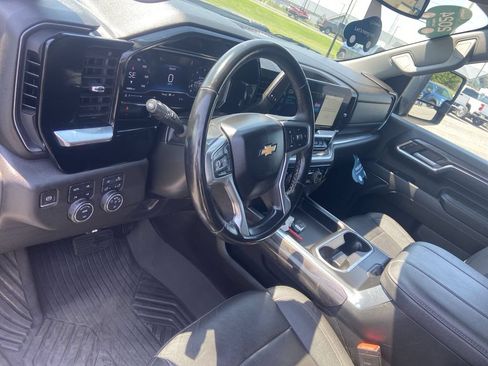 Certified 2024 Chevrolet Silverado 2500 LTZ w/ LTZ Plus Package AWD/4WD image 10
