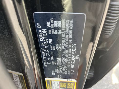 Used 2025 Kia Soul LX w/ LX Technology Package FWD image 27