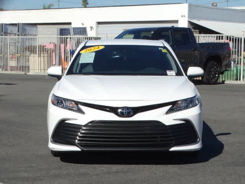Used 2024 Toyota Camry LE image 3