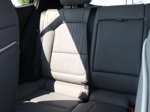 New 2025 Buick Envista Avenir image 13