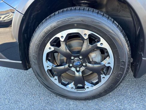 Used 2023 Subaru Crosstrek 2.0i Premium image 8