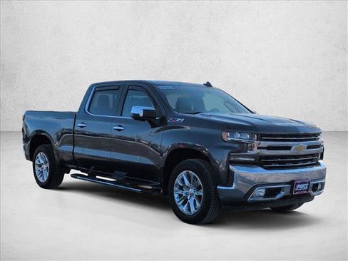 Used 2020 Chevrolet Silverado 1500 LTZ image 3