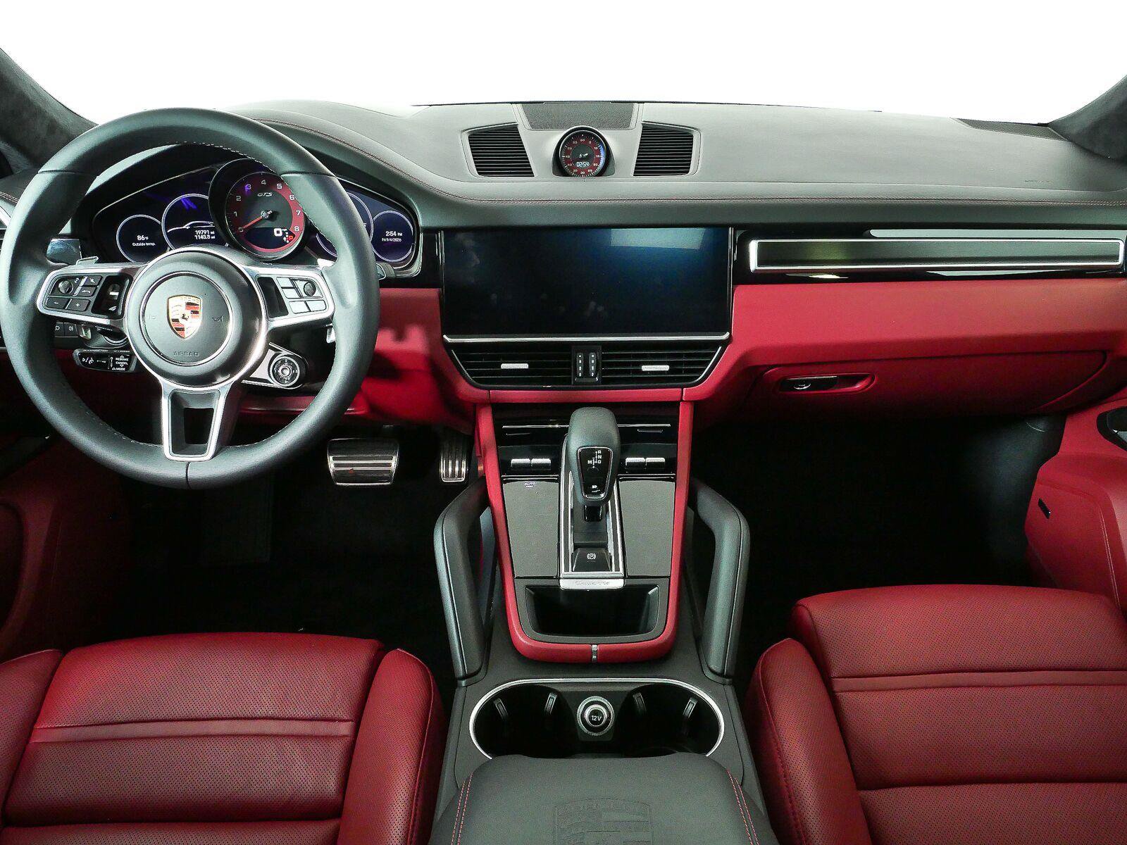 Certified 2023 Porsche Cayenne GTS AWD/4WD image 17