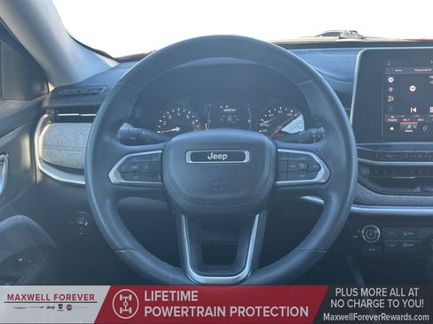 Used 2022 Jeep Compass Latitude image 21