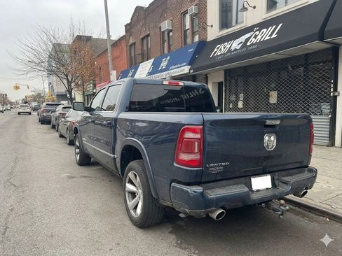 Used 2022 RAM 1500 Limited w/ Bed Utility Group image 4