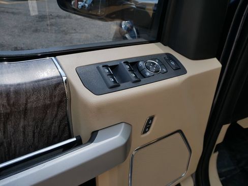 Certified 2019 Ford F250 Lariat RWD image 19