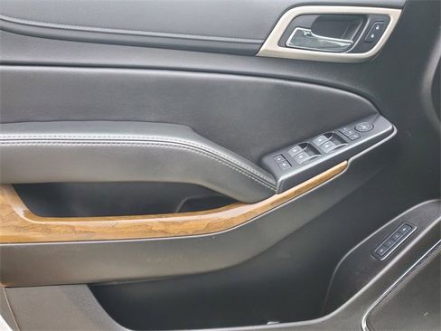 Used 2020 GMC Yukon XL Denali image 15